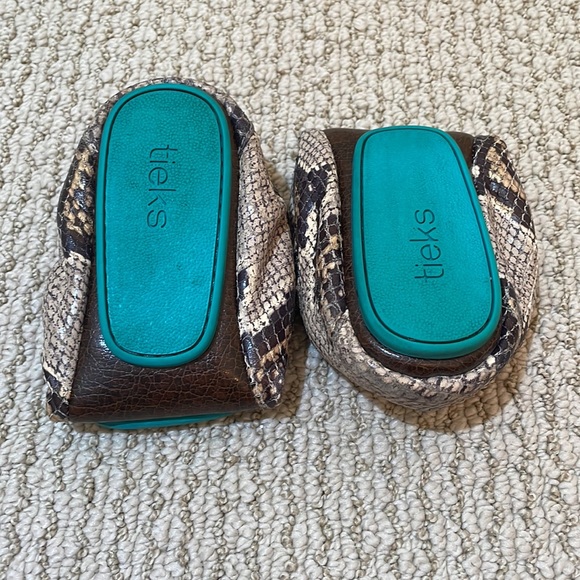 Sand Snake Tieks with carrying pouch - Picture 5 of 8